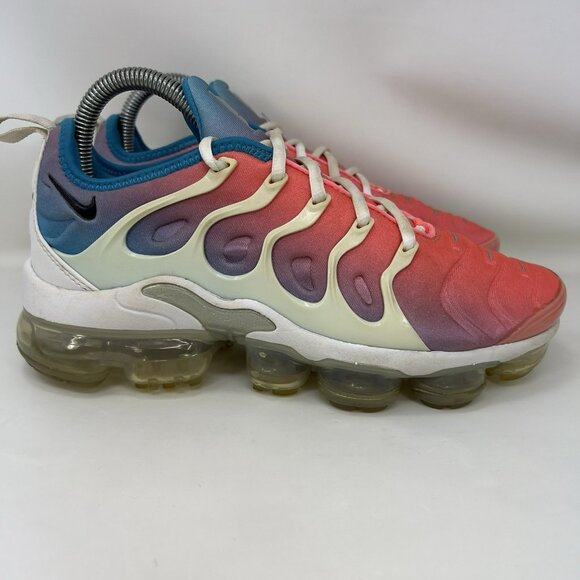 Nike Air Vapormax Plus Shoes Pink Blue White  Women’s Size 7 - Picture 1 of 7